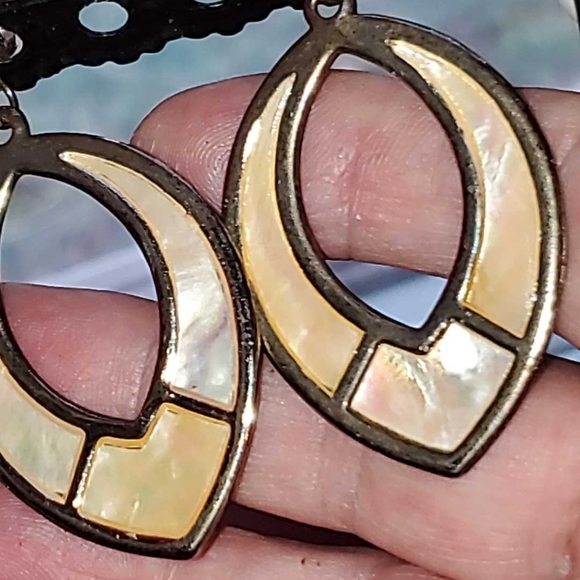 Stained Glass Look Big Teardrop Shell Dangle Center Post Pierced Earrings - Picture 5 of 6